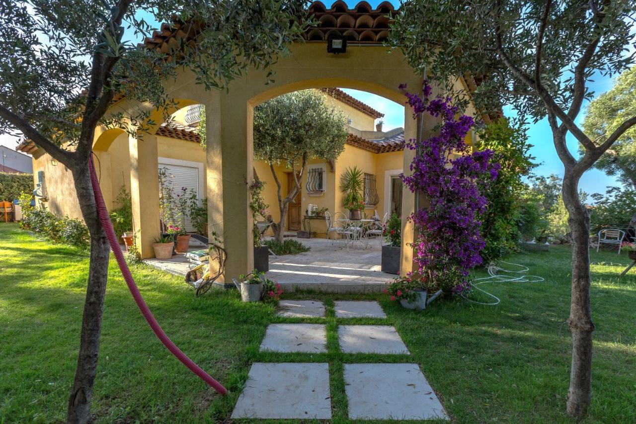 Villa De La Terre Blanche Sanary-sur-Mer Exteriér fotografie