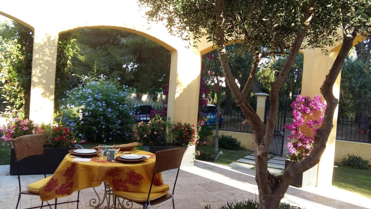 Villa De La Terre Blanche Sanary-sur-Mer Exteriér fotografie